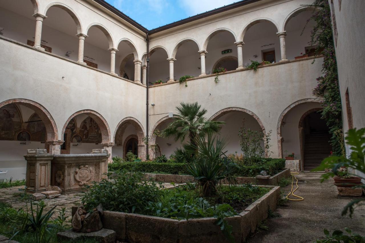 Отель Convento Di Stignano Rignano Garganico Экстерьер фото