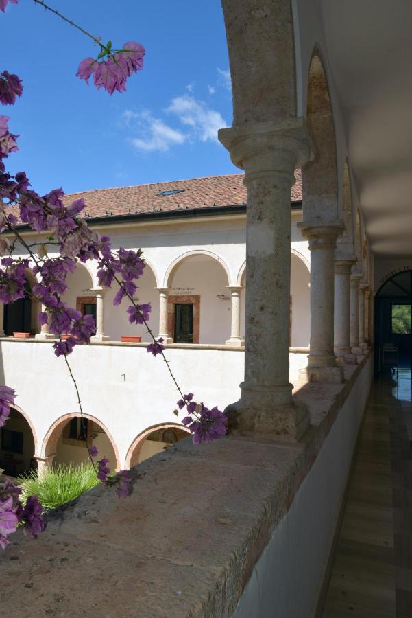 Отель Convento Di Stignano Rignano Garganico Экстерьер фото