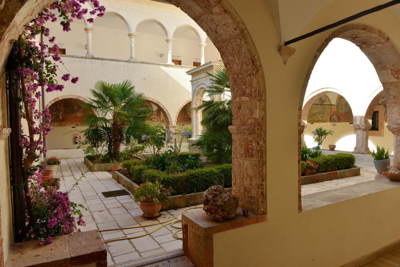 Отель Convento Di Stignano Rignano Garganico Экстерьер фото