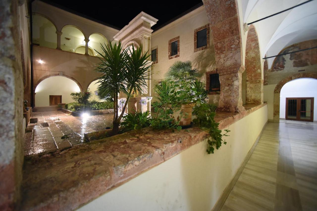 Отель Convento Di Stignano Rignano Garganico Экстерьер фото
