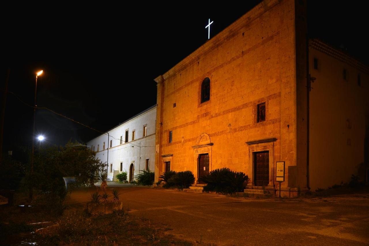 Отель Convento Di Stignano Rignano Garganico Экстерьер фото