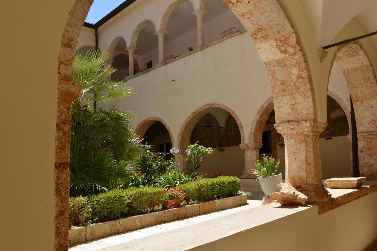 Отель Convento Di Stignano Rignano Garganico Экстерьер фото