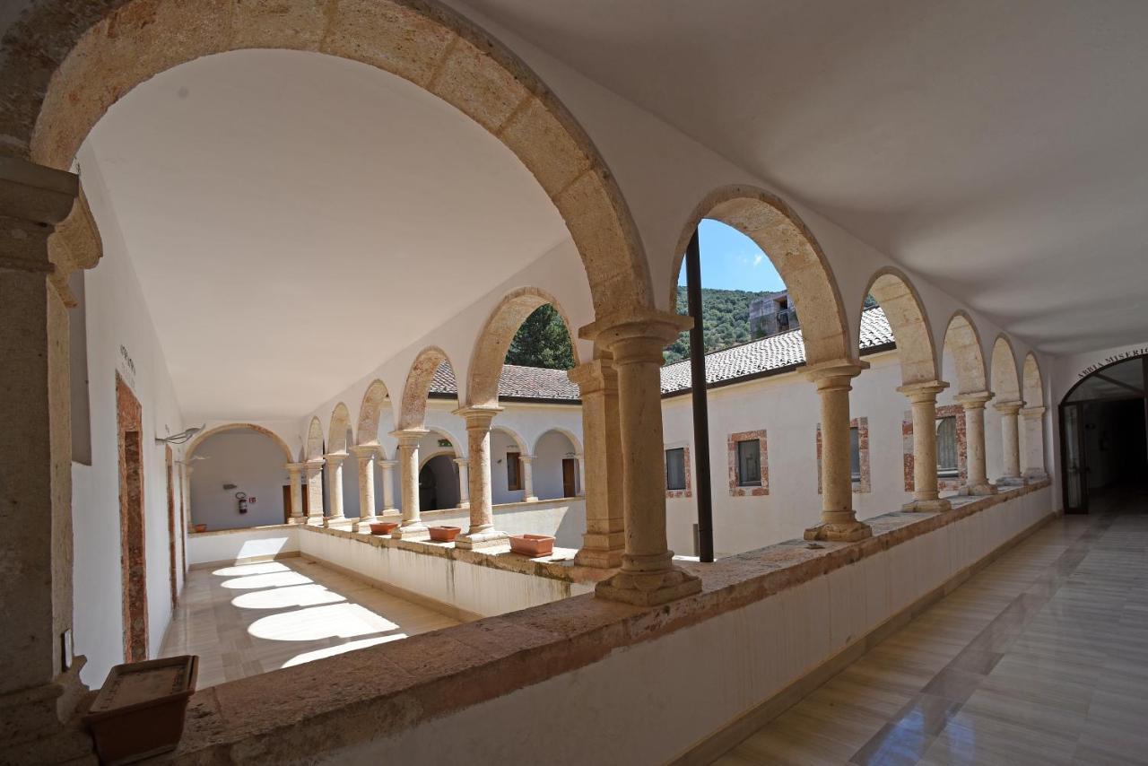 Отель Convento Di Stignano Rignano Garganico Экстерьер фото