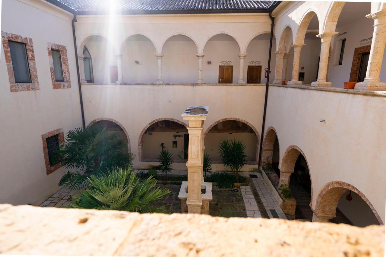Отель Convento Di Stignano Rignano Garganico Экстерьер фото